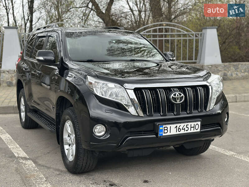 Внедорожник / Кроссовер Toyota Land Cruiser Prado 2017 в 