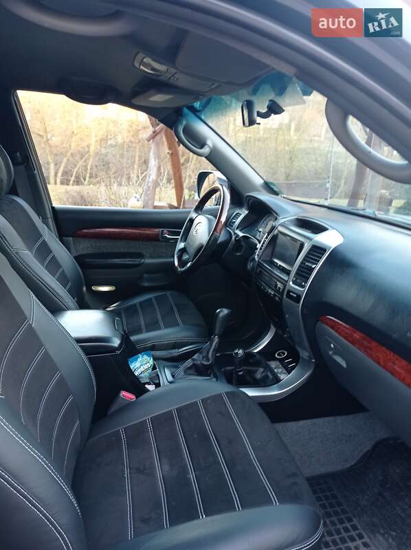 Позашляховик / Кросовер Toyota Land Cruiser Prado 2005 в Стебнику