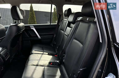 Внедорожник / Кроссовер Toyota Land Cruiser Prado 2019 в 