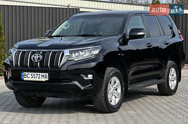 Внедорожник / Кроссовер Toyota Land Cruiser Prado 2019 в 