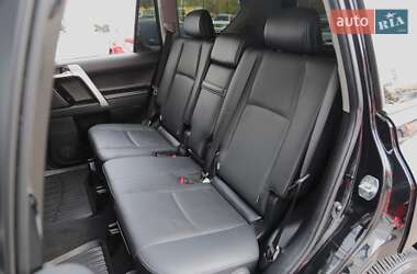 Внедорожник / Кроссовер Toyota Land Cruiser Prado 2023 в 