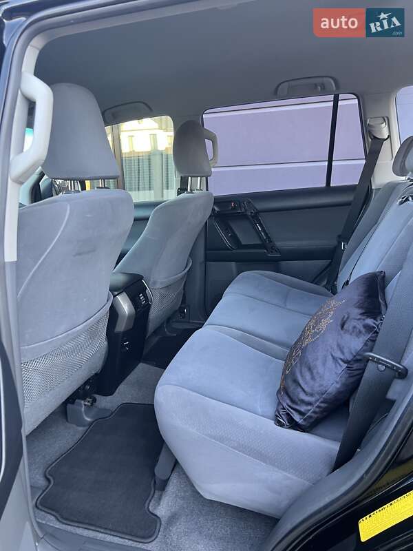 Внедорожник / Кроссовер Toyota Land Cruiser Prado 2013 в Луцке фото 12 Внедорожник / Кроссовер Toyota Land Cruiser Prado 2013 в Луцке