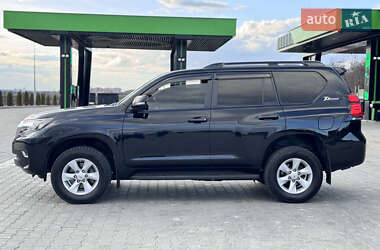 Позашляховик / Кросовер Toyota Land Cruiser Prado 2021 в 