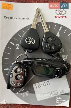 Внедорожник / Кроссовер Toyota Land Cruiser Prado 2012 в 