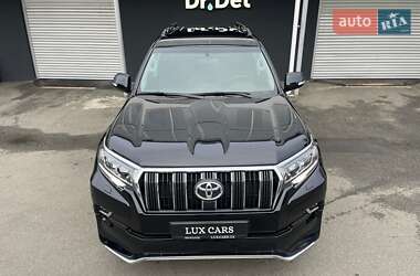 Внедорожник / Кроссовер Toyota Land Cruiser Prado 2021 в 
