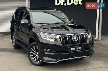 Внедорожник / Кроссовер Toyota Land Cruiser Prado 2021 в 