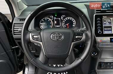 Внедорожник / Кроссовер Toyota Land Cruiser Prado 2021 в 