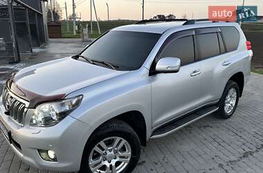 Внедорожник / Кроссовер Toyota Land Cruiser Prado 2010 в 