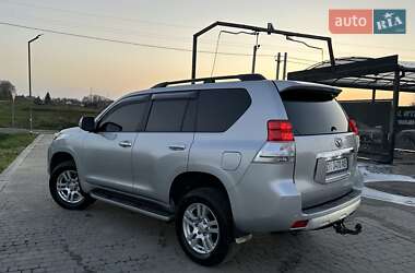 Внедорожник / Кроссовер Toyota Land Cruiser Prado 2010 в 