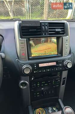 Внедорожник / Кроссовер Toyota Land Cruiser Prado 2010 в 
