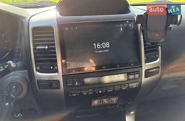 Внедорожник / Кроссовер Toyota Land Cruiser Prado 2006 в 