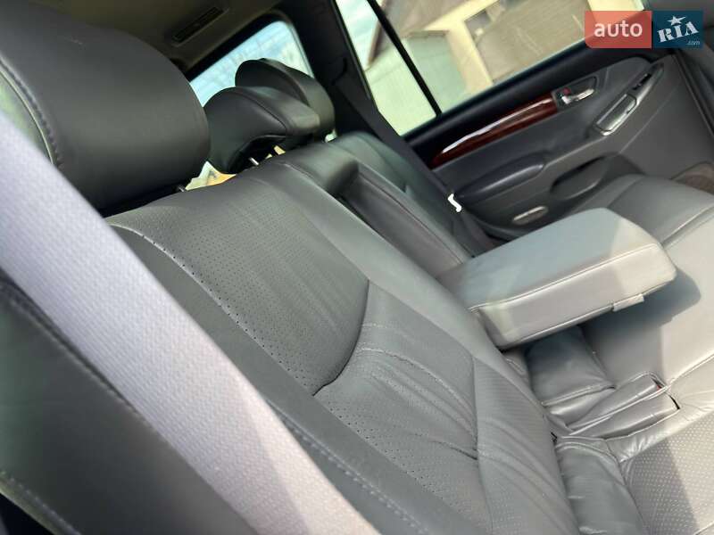 Внедорожник / Кроссовер Toyota Land Cruiser Prado 2007 в Ахтырке