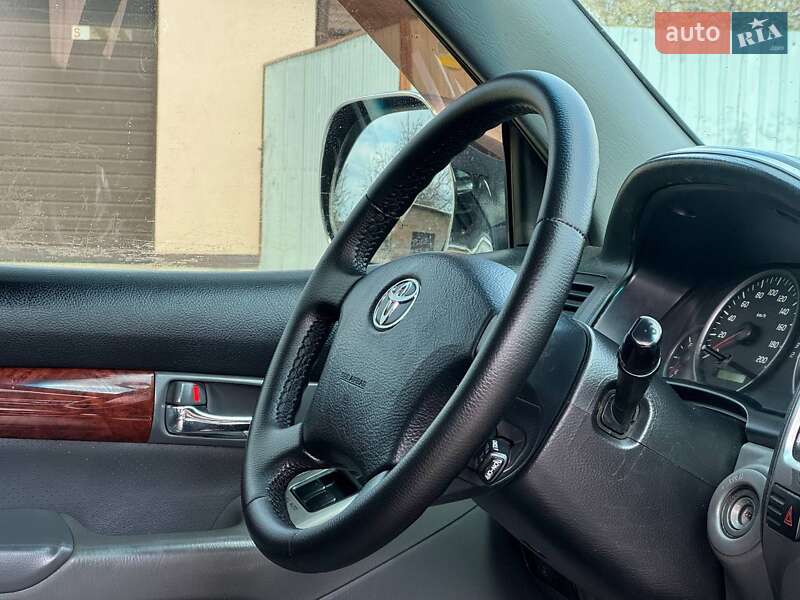 Внедорожник / Кроссовер Toyota Land Cruiser Prado 2007 в Ахтырке