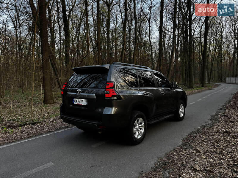 Внедорожник / Кроссовер Toyota Land Cruiser Prado 2022 в Харькове