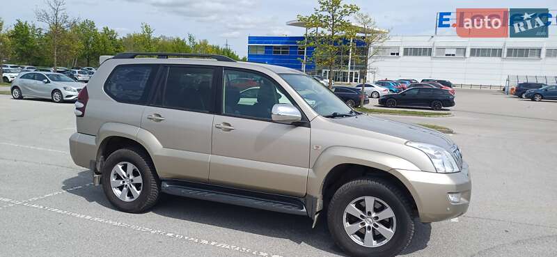 Позашляховик / Кросовер Toyota Land Cruiser Prado 2004 в Зеленодольську