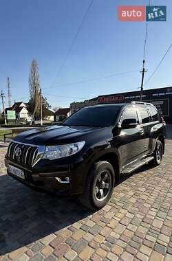 Позашляховик / Кросовер Toyota Land Cruiser Prado 2019 в 