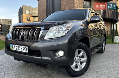 Внедорожник / Кроссовер Toyota Land Cruiser Prado 2014 в 