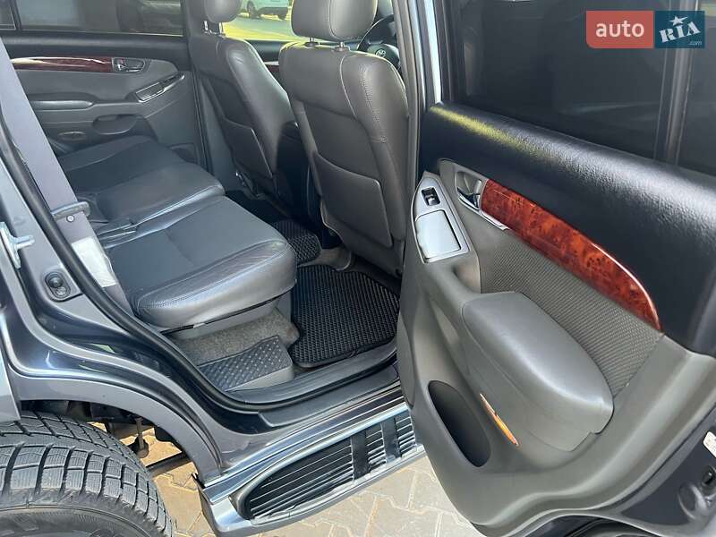 Внедорожник / Кроссовер Toyota Land Cruiser Prado 2006 в Черкассах