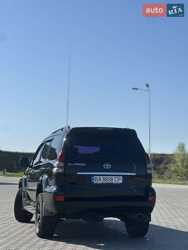 Позашляховик / Кросовер Toyota Land Cruiser Prado 2005 в Голованівську
