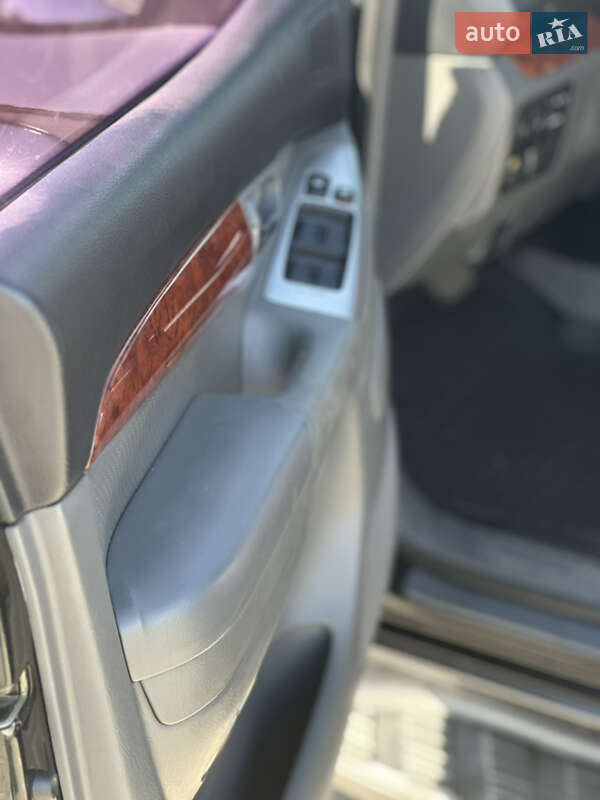 Позашляховик / Кросовер Toyota Land Cruiser Prado 2005 в Голованівську