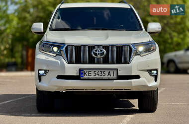 Внедорожник / Кроссовер Toyota Land Cruiser Prado 2014 в 