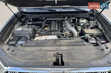 Внедорожник / Кроссовер Toyota Land Cruiser Prado 2014 в 