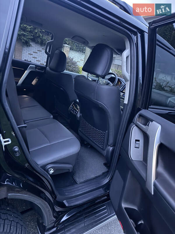 Внедорожник / Кроссовер Toyota Land Cruiser Prado 2022 в Киеве