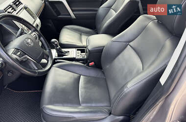 Внедорожник / Кроссовер Toyota Land Cruiser Prado 2020 в 