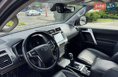 Внедорожник / Кроссовер Toyota Land Cruiser Prado 2020 в 