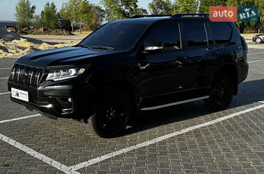 Внедорожник / Кроссовер Toyota Land Cruiser Prado 2021 в 