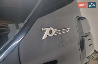 Позашляховик / Кросовер Toyota Land Cruiser Prado 2021 в 