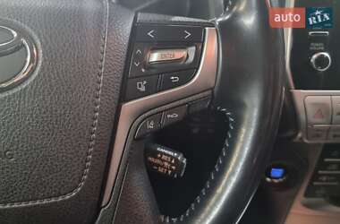 Позашляховик / Кросовер Toyota Land Cruiser Prado 2021 в 