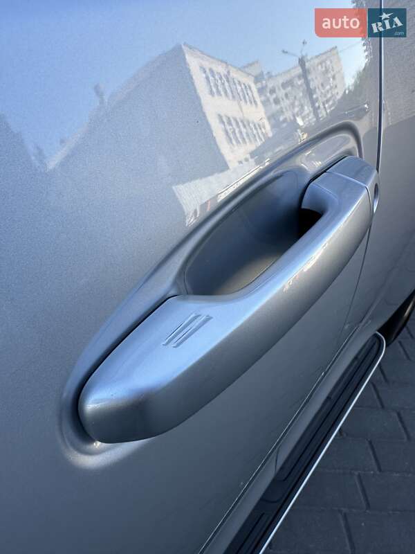 Внедорожник / Кроссовер Toyota Land Cruiser Prado 2020 в Киеве