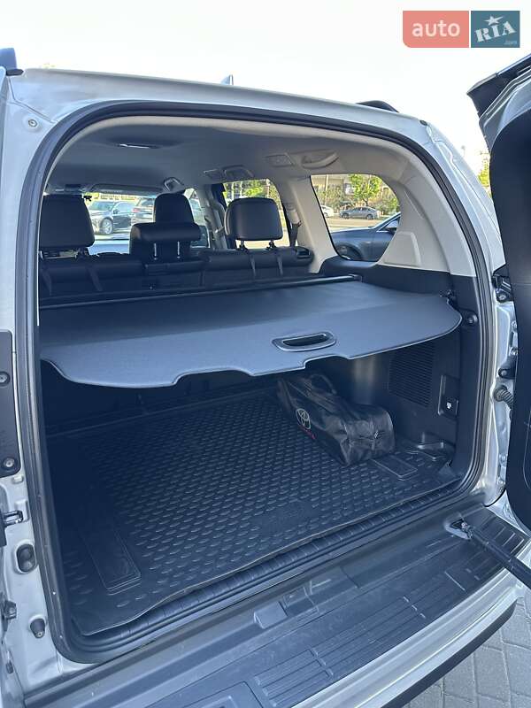 Внедорожник / Кроссовер Toyota Land Cruiser Prado 2020 в Киеве