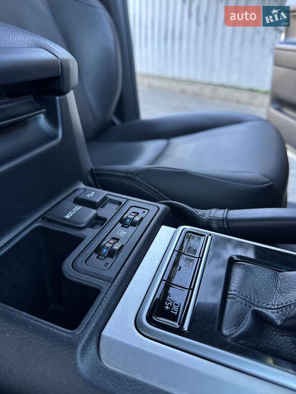 Внедорожник / Кроссовер Toyota Land Cruiser Prado 2020 в Киеве