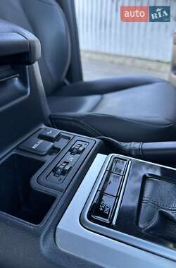 Внедорожник / Кроссовер Toyota Land Cruiser Prado 2020 в 