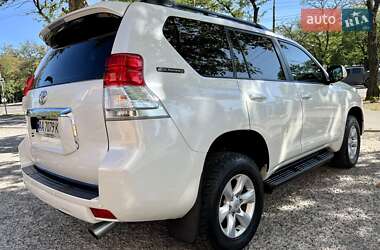 Позашляховик / Кросовер Toyota Land Cruiser Prado 2011 в 