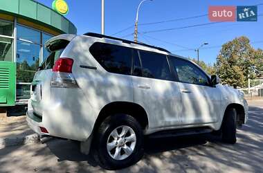 Позашляховик / Кросовер Toyota Land Cruiser Prado 2011 в 