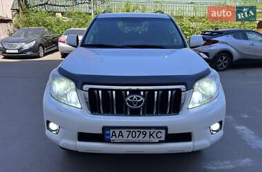 Позашляховик / Кросовер Toyota Land Cruiser Prado 2011 в 