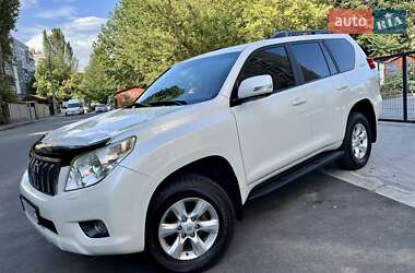 Позашляховик / Кросовер Toyota Land Cruiser Prado 2011 в 