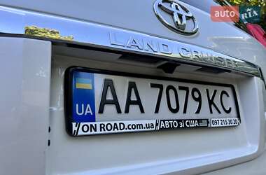 Позашляховик / Кросовер Toyota Land Cruiser Prado 2011 в 