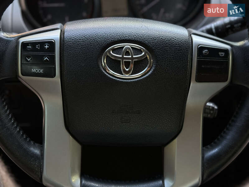 Внедорожник / Кроссовер Toyota Land Cruiser Prado 2014 в Смеле