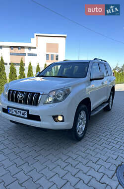Позашляховик / Кросовер Toyota Land Cruiser Prado 2010 в Чернівцях