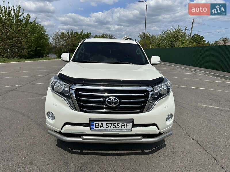 Toyota Land Cruiser Prado 2015