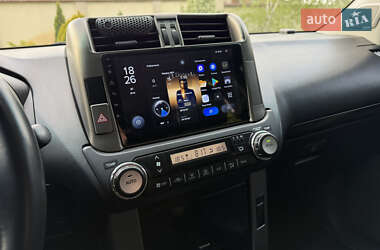 Внедорожник / Кроссовер Toyota Land Cruiser Prado 2011 в 