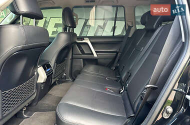 Позашляховик / Кросовер Toyota Land Cruiser Prado 2020 в 