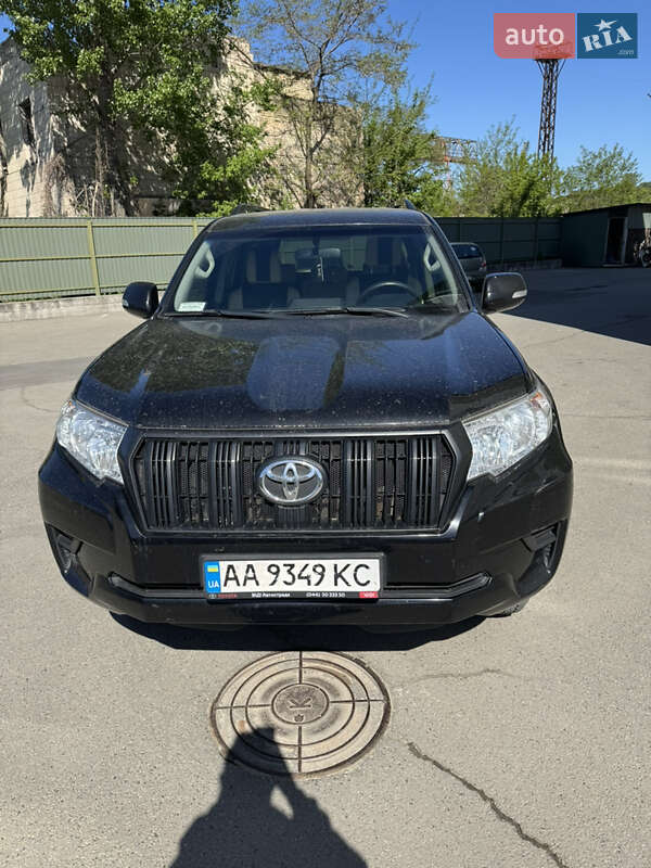 Внедорожник / Кроссовер Toyota Land Cruiser Prado 2019 в Киеве фото 2 Внедорожник / Кроссовер Toyota Land Cruiser Prado 2019 в Киеве