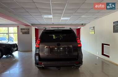 Позашляховик / Кросовер Toyota Land Cruiser Prado 2022 в 
