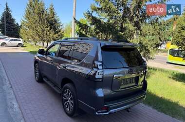 Позашляховик / Кросовер Toyota Land Cruiser Prado 2022 в 