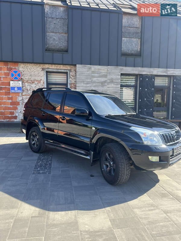 Позашляховик / Кросовер Toyota Land Cruiser Prado 2007 в Львові